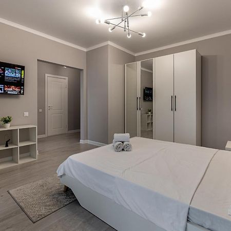 Apartamento Уютная 1 Комнатная Freedom Astaná Exterior foto