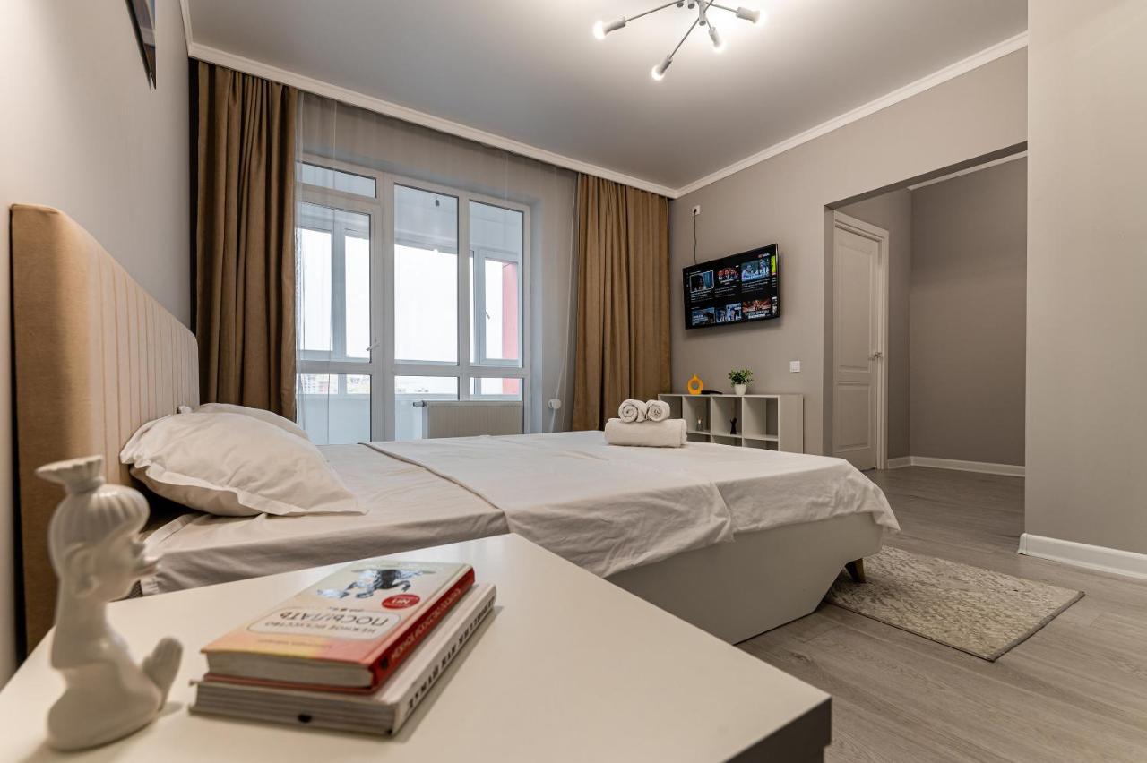 Apartamento Уютная 1 Комнатная Freedom Astaná Exterior foto